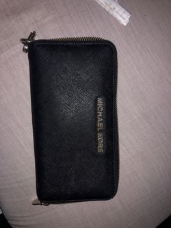 michael kors wallet