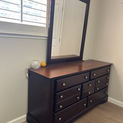 Solid wood Dresser With Big Mirror