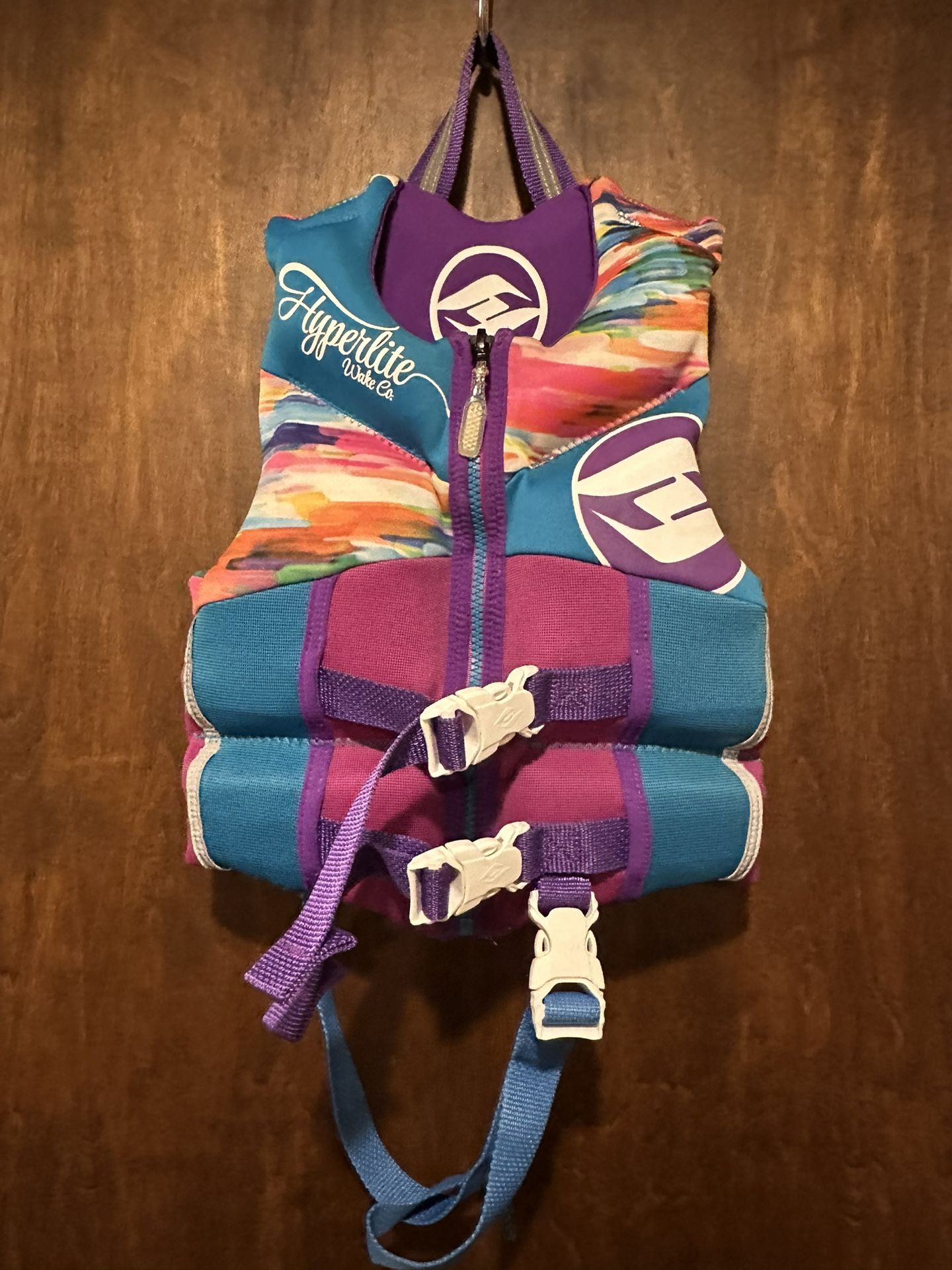 Hyperlite Wake Co. Life Vest