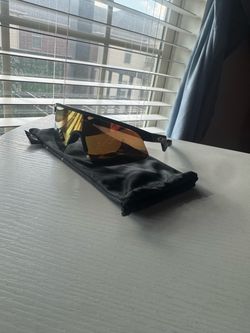 Oakley Radar EV Path Sunglasses – Matte Black Frame / Prizm 24K Gold Lens