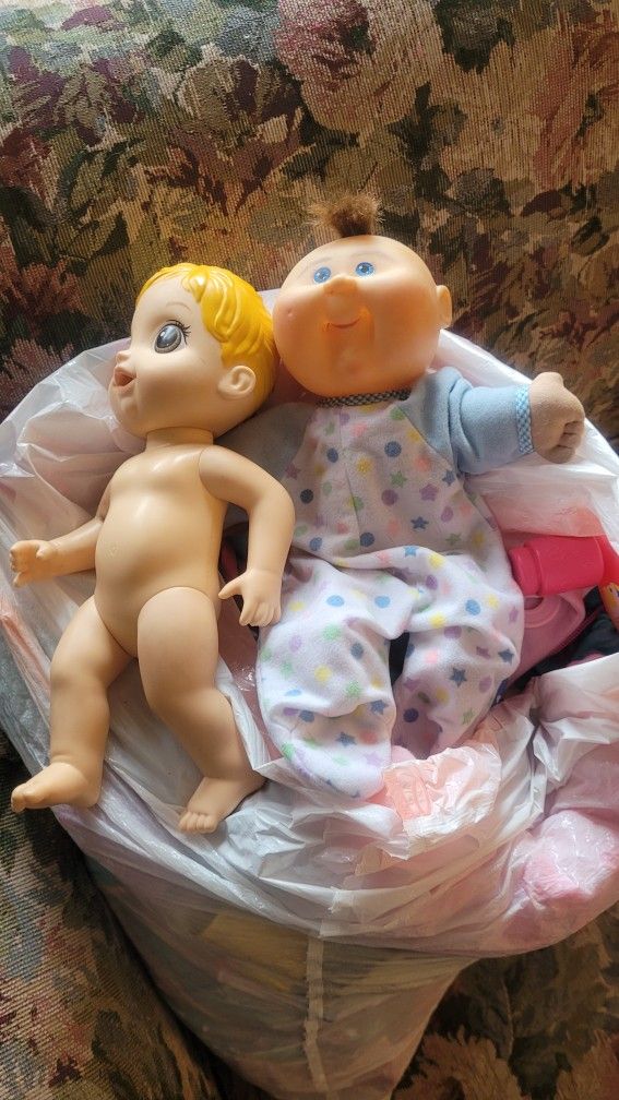 Baby Dolls/clothes 