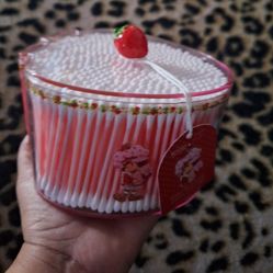 Strawberry Shortcake Container Wit 500 Q-tips