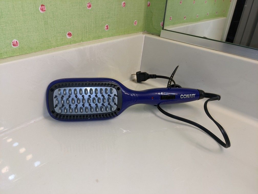 CONAIR HAIR STRAIGHTENER