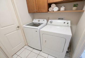 Washer Samsung / Dryer Whirlpool