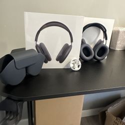 Apple AirPod Maxes (Black)