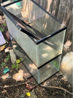 Fish tank turtle tanks
