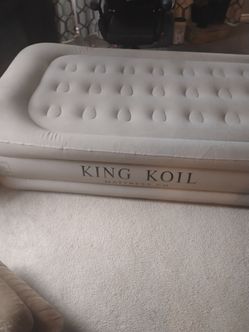 Pillow top twin air mattress