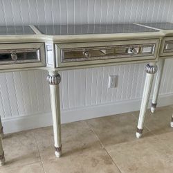 3 Drawer Table Perfect Condition