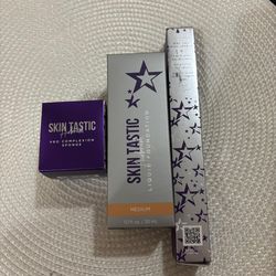 Set of LWYA by Kim Gravel Skintastic Airbrush Liquid Foundation in Medium shade and a Pro Complexion Sponge