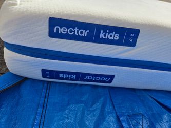 Nectar Kids Memory Foam Mattress, Full, Like New, Excellent Condition