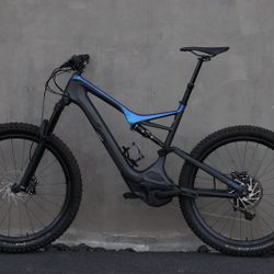 Brand new 2018 Specialized Turbo Levo Comp Carbon w/ CARBON WHEELS.. XL frame