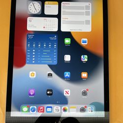 iPad Pro (12.9-inch), 32 GB with WiFi