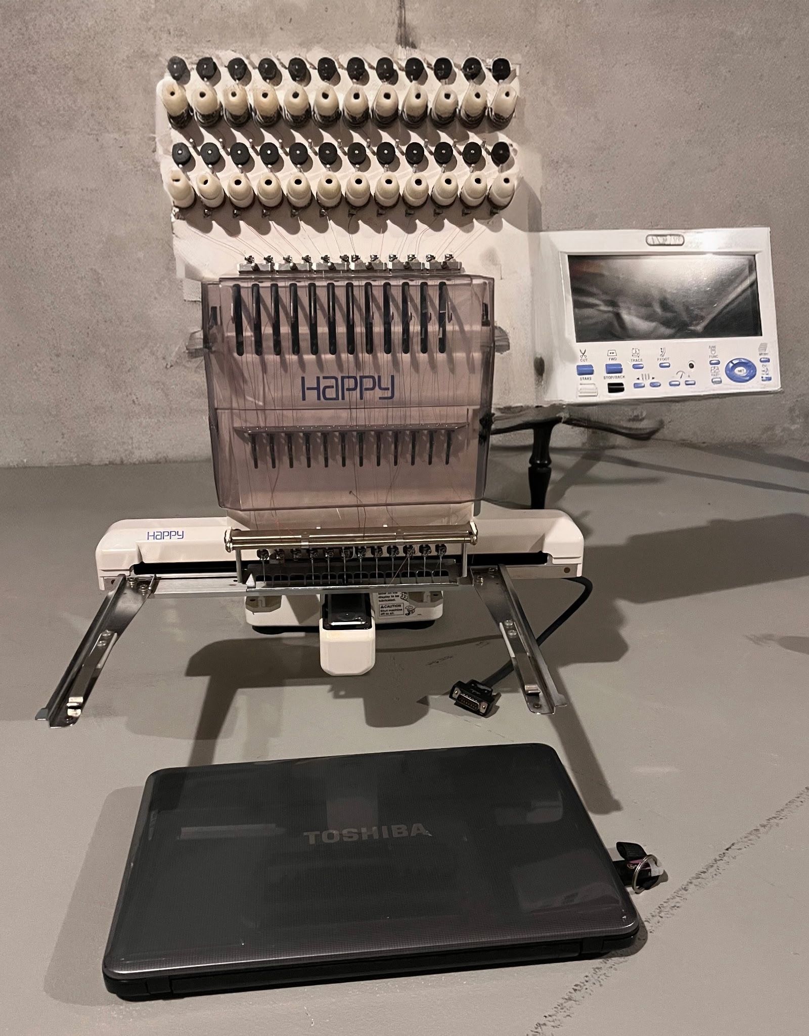 Commercial Happy Embroidery Machine