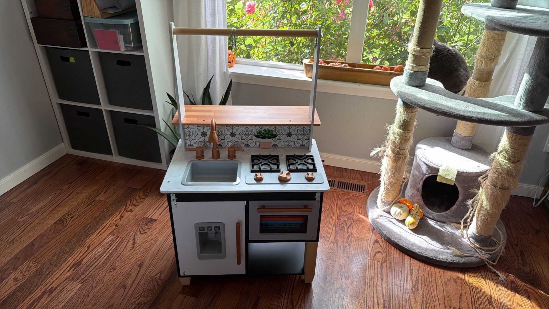 Kid Craft Play Kitchen 
