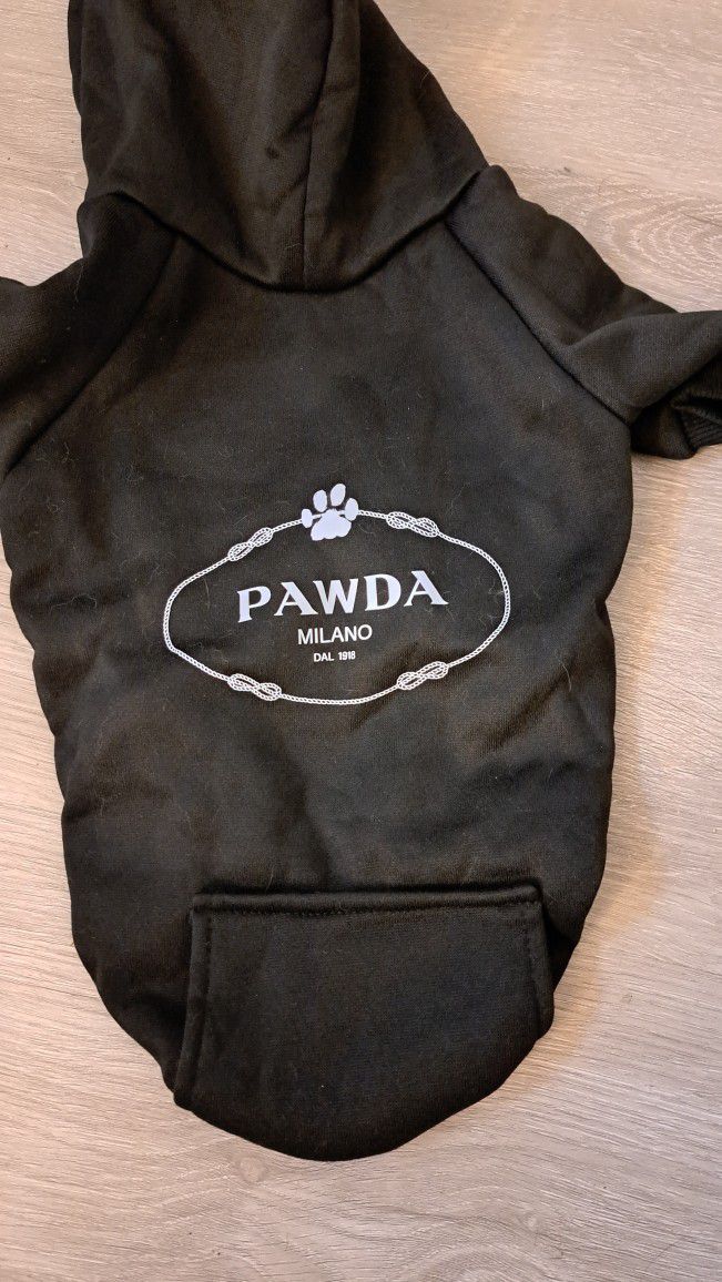 SMALL BLACK PUPPY HOODIE