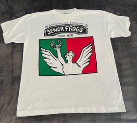 XL vintage Señor Frog's graphic tee, specifically featuring a design for their Tijuana, Mexico location. This particular shirt includes the brand's si