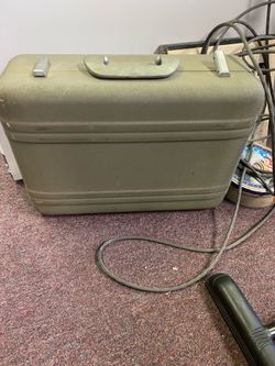 Hard briefcase
