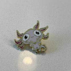 Axlotl gold lined pin