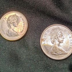 2 Canadian Coins Elizabeth II 1971 and 1979 5 Cent and 25 Cent, Proof-Like 