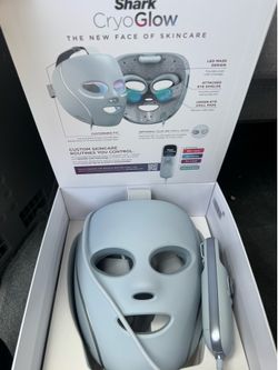 Shark CryoGlow™ LED Face Mask in Lilac Chill