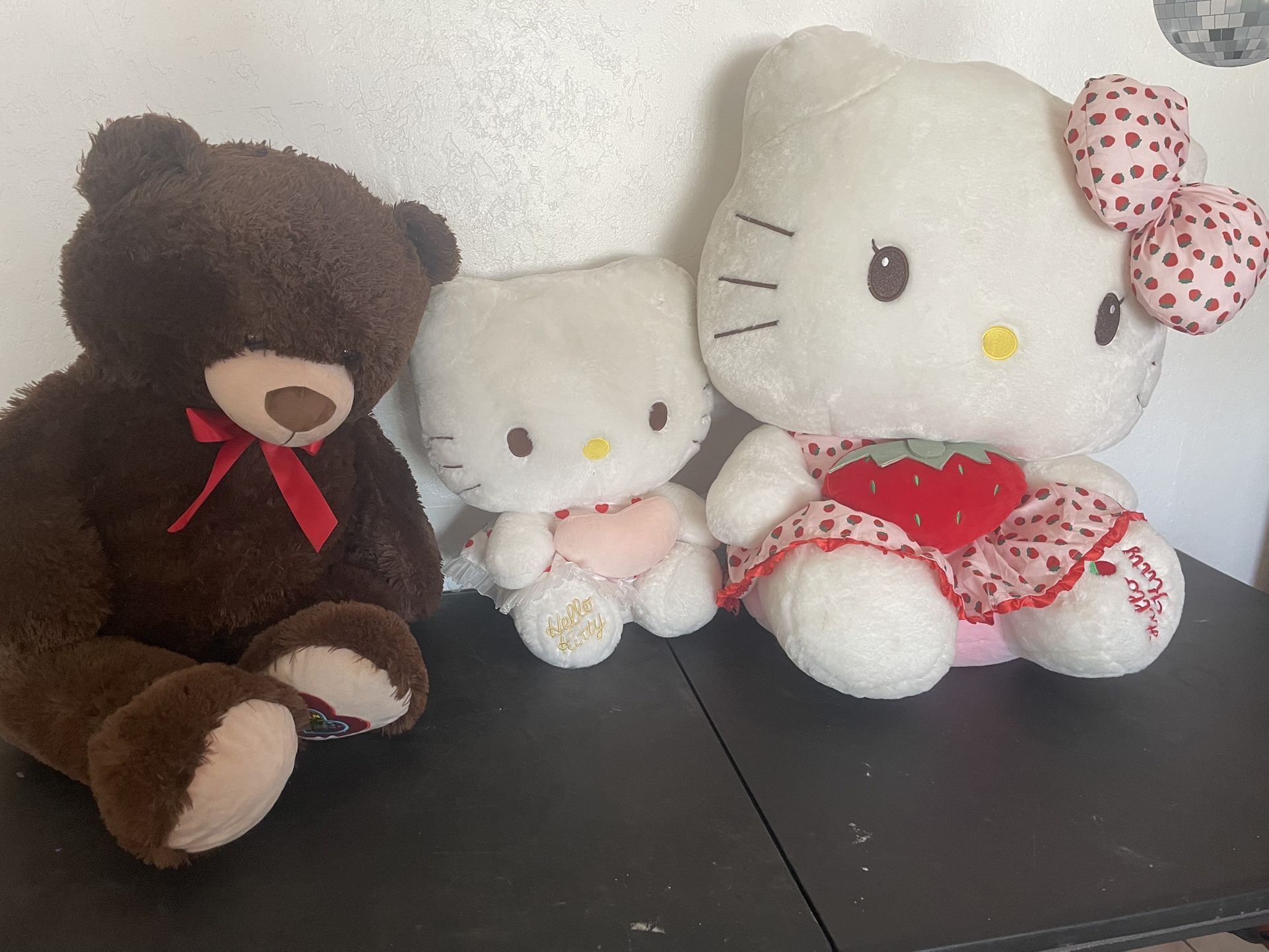 Hello Kitty And Teddy Bear Set