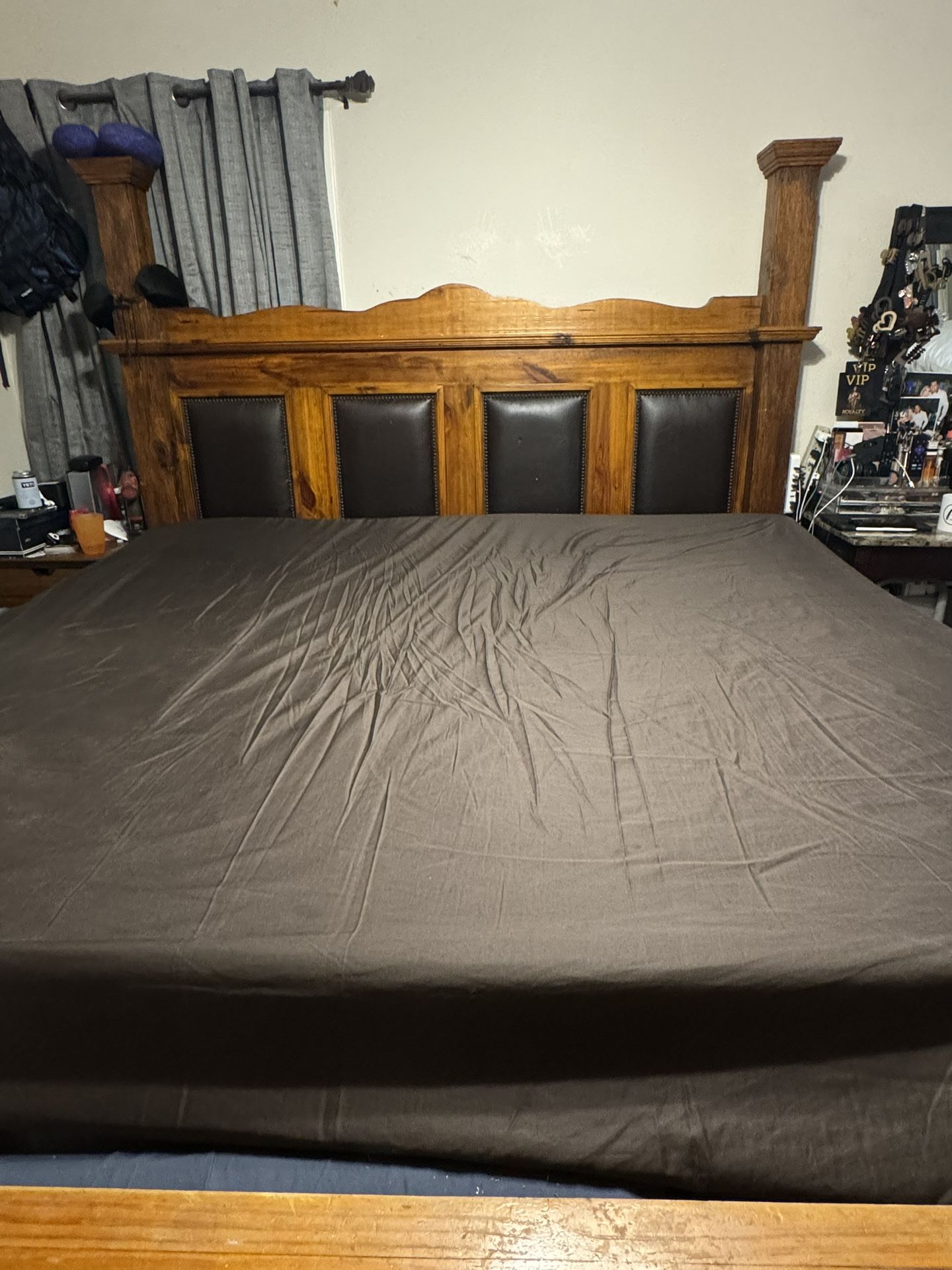 King Size Bed With Mattress