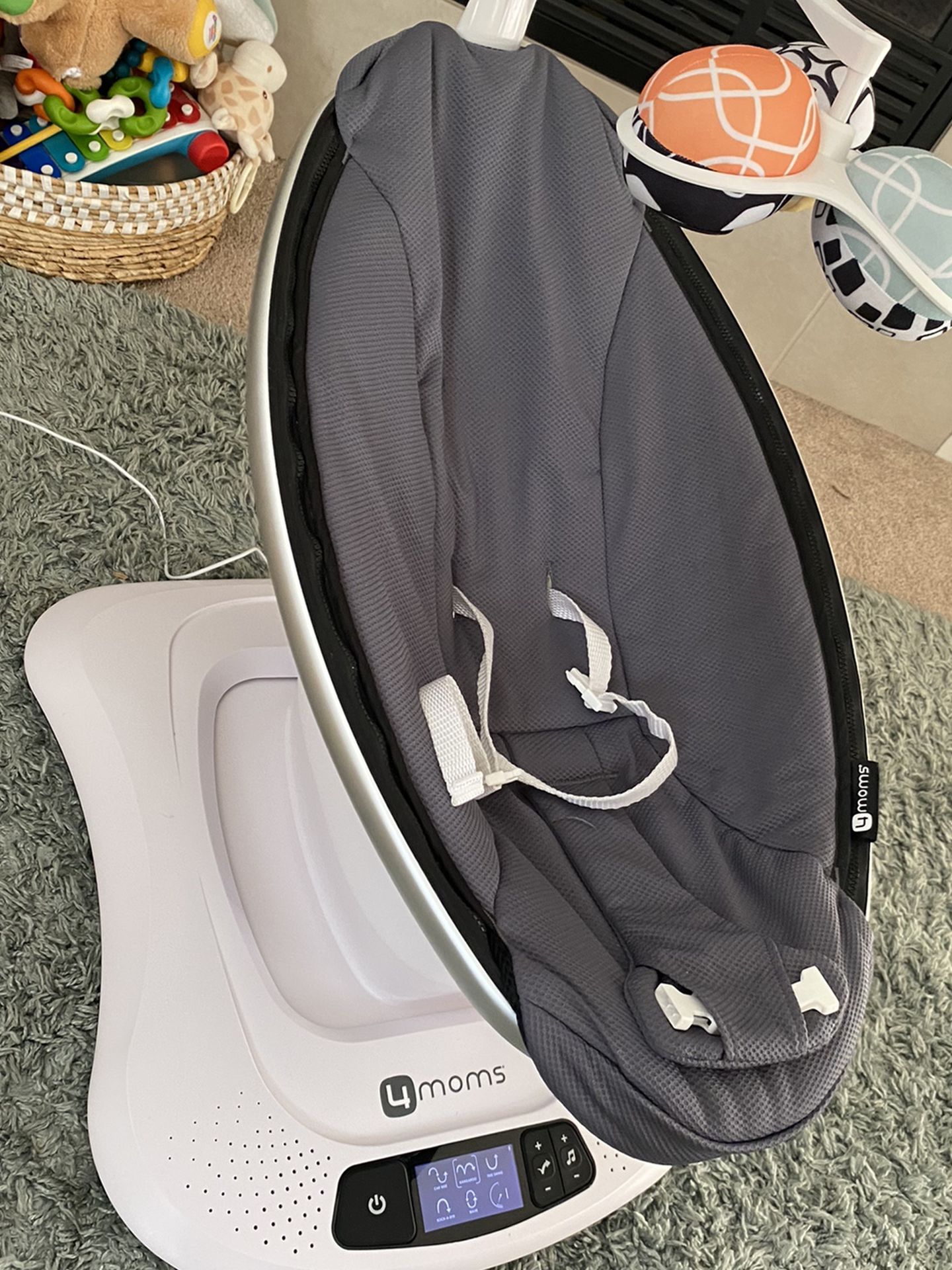 4moms MamaRoo In Excellent Condition