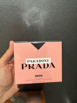 Prada Paradoxe Perfume
