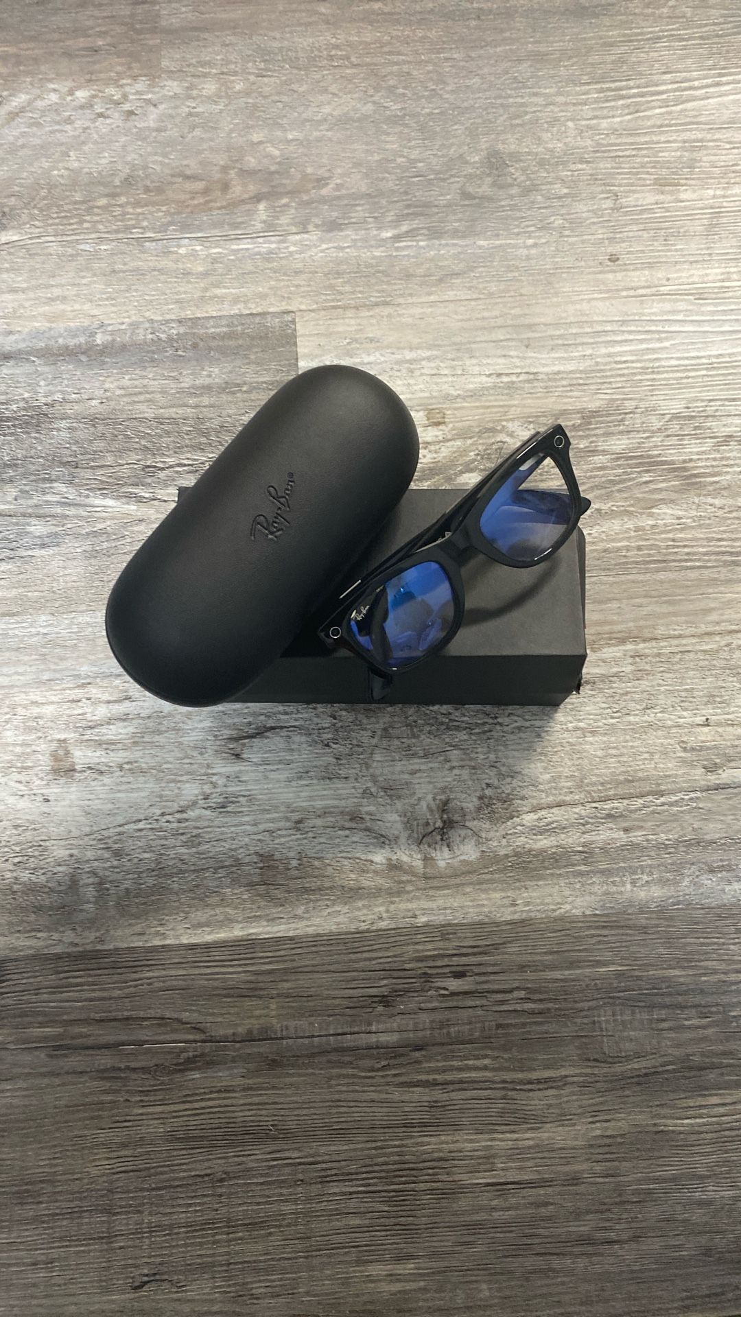 Rayband Meta/facebook Glasses