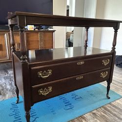 Ethan Allen Table