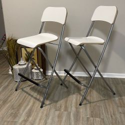 Folding Chairs 