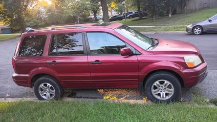 2005 Honda Pilot. 1 owner. Now asking $3,890.