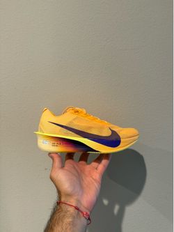 Women Size 7.5 - Nike Vaporfly 4 - NEW