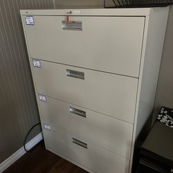 Locking File Cabinet 