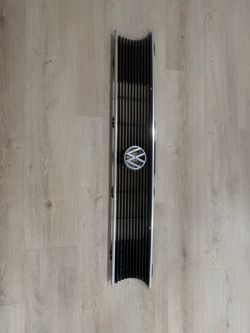 VW OEM Center Grill for 1984 MK1 Golf, Rabbit, Caddy, and Jetta