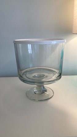Pampered Chef Trifle Bowl. $20!