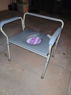 Portable Commode Toilet (Brand New, Never Used)