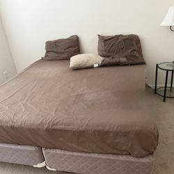 Kind Bed With Twin Boxes