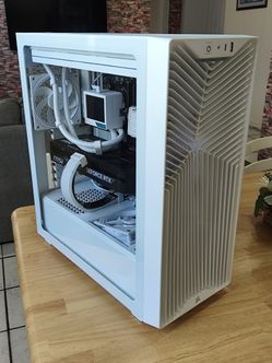 High End Gaming PC Ryzen 7 9800x3d
