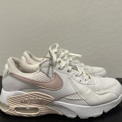 Nike Size 6 women