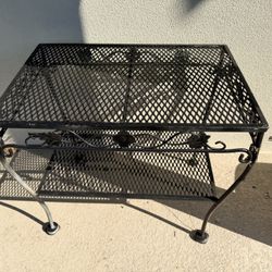 SALTERINI MT VERNON MAPLE LEAF Iron Side Table wrought iron patio furniture mcm vintage antique 
