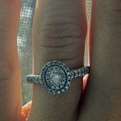 14K white gold diamond halo ring 