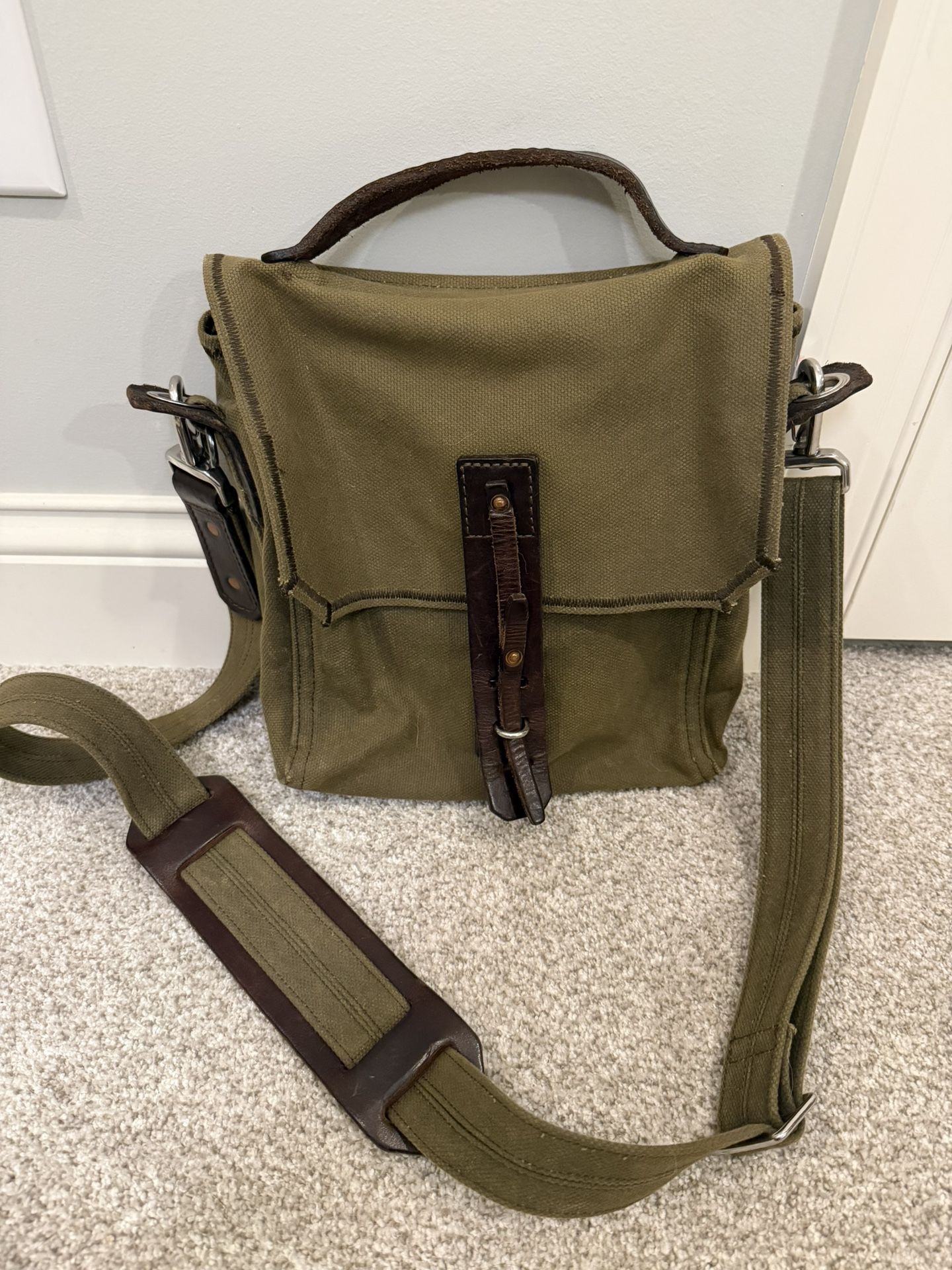 Saddleback Leather Co. Indian Satchel