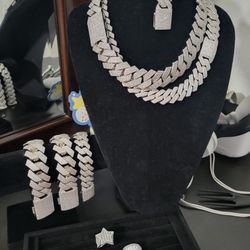 Chains, Handcuffs, Chokers, Diamond Rings Plated in S925 Silver