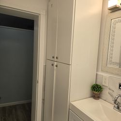 White Brand New Closet With Shelves. 