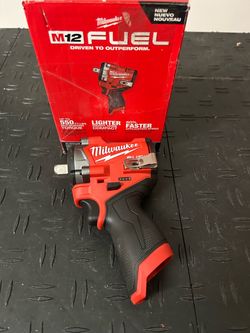 Milwaukee M12 FUEL 12V Lithium-lon Brushless Cordless Stubby 1/2 in. Impact Wrench with Pin Detent (Tool-Only)
