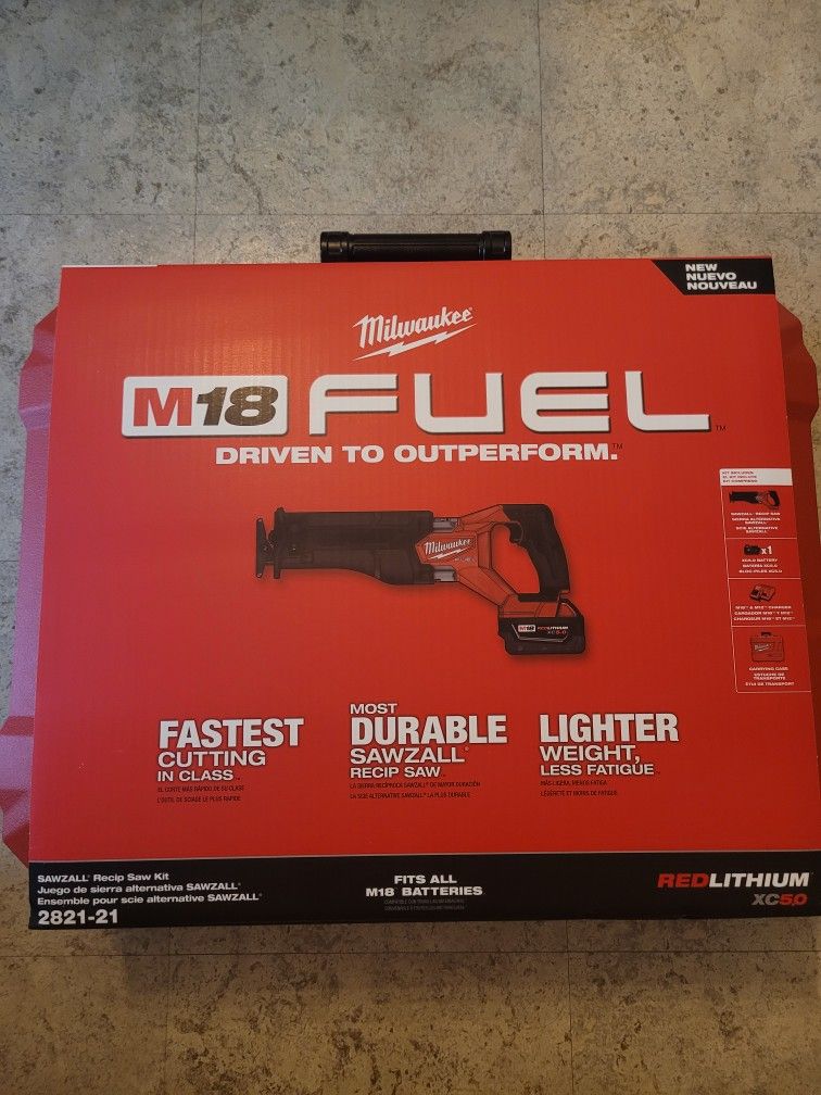 Milwaukee M18 Fuel Sawzall Kit Battery And Charger