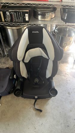 2 Car Seats