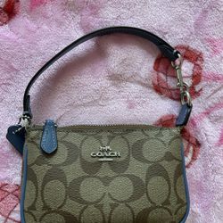 Coach Outlet Tiny Purse