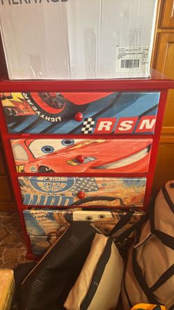 Dresser